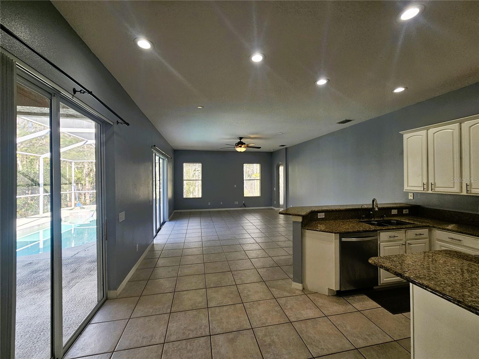 Image 22 of 33 For 10441 Greendale Drive