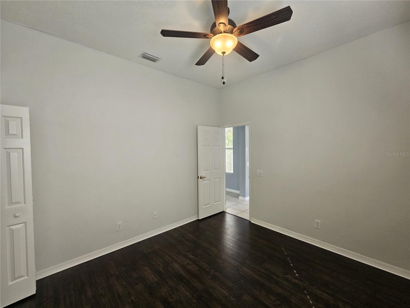 Image 24 of 33 For 10441 Greendale Drive