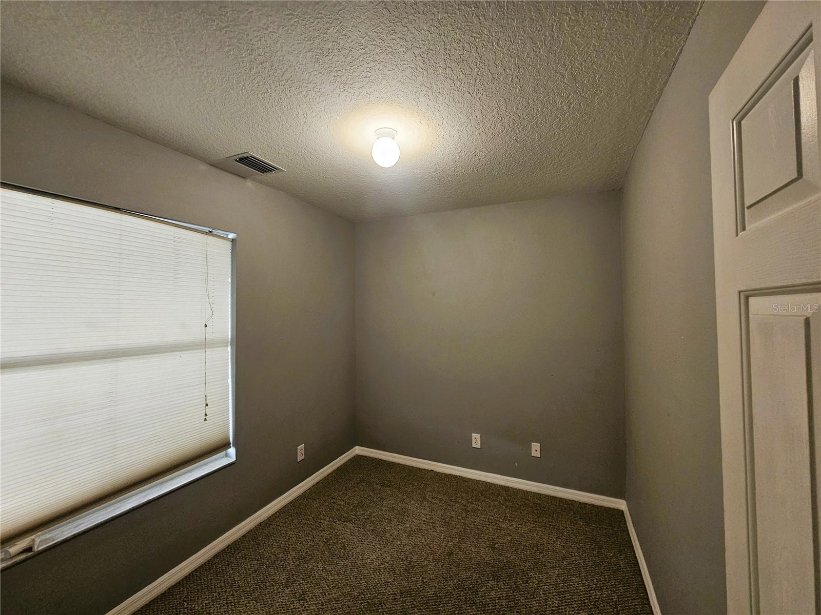 Image 27 of 33 For 10441 Greendale Drive