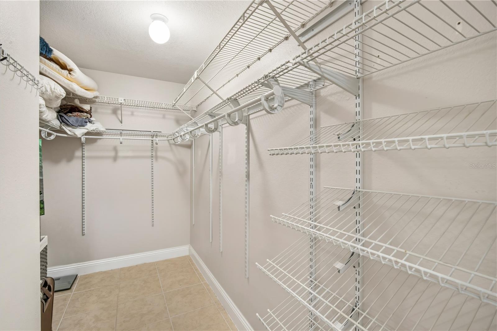 Image 15 of 27 For 314 Knottwood Court 314