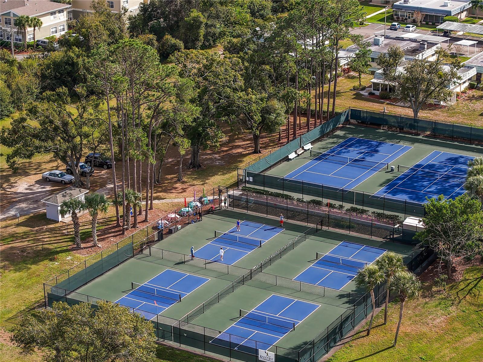 Image 23 of 27 For 314 Knottwood Court 314