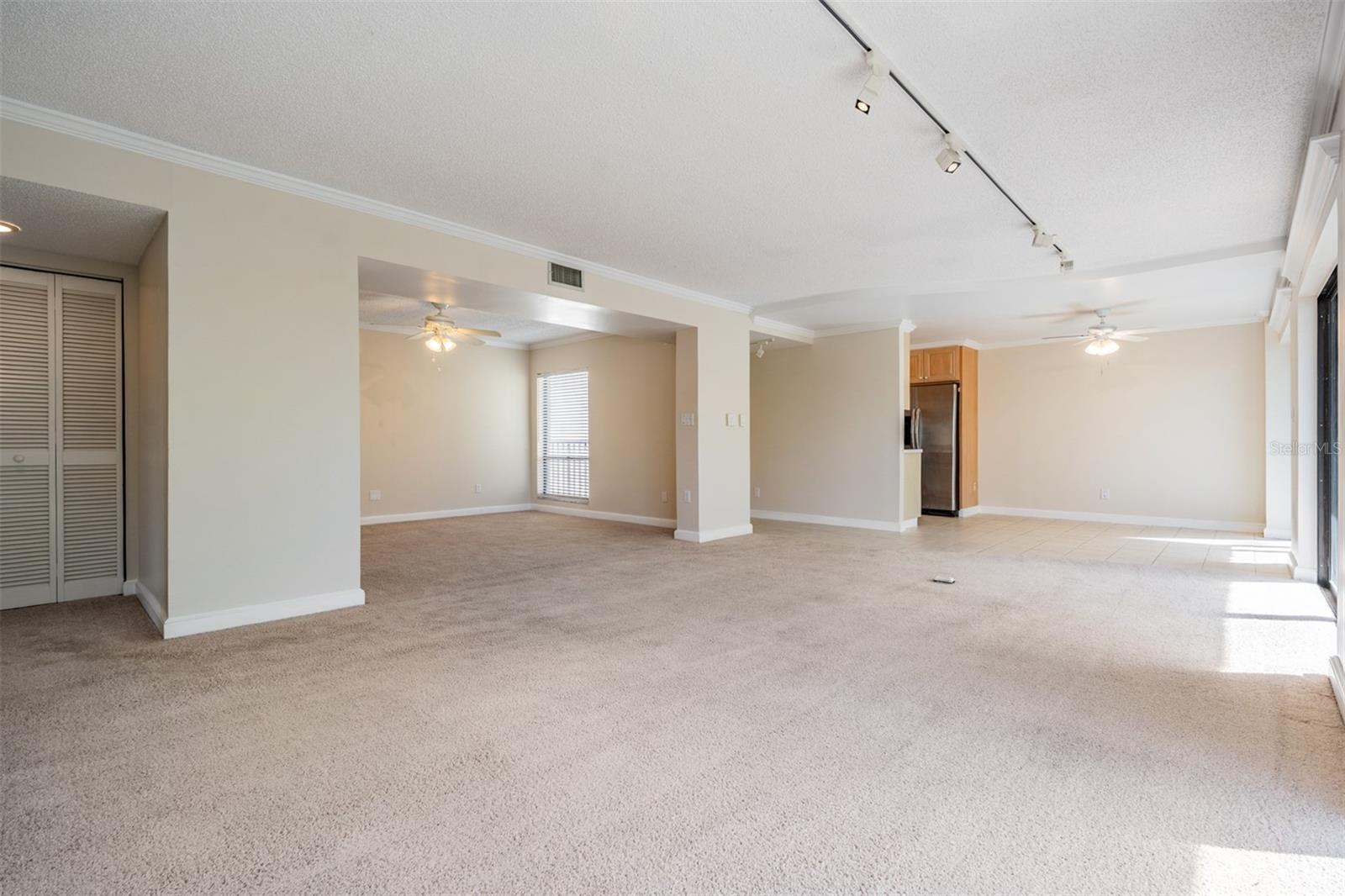 Image 12 of 50 For 3200 Cove Cay Drive 5a