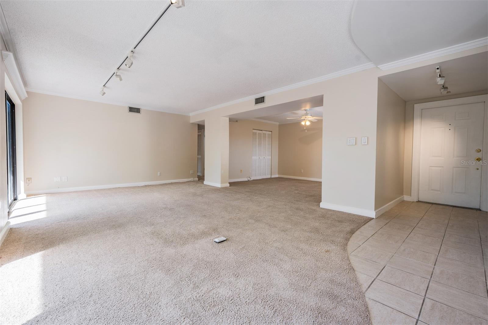 Image 14 of 50 For 3200 Cove Cay Drive 5a