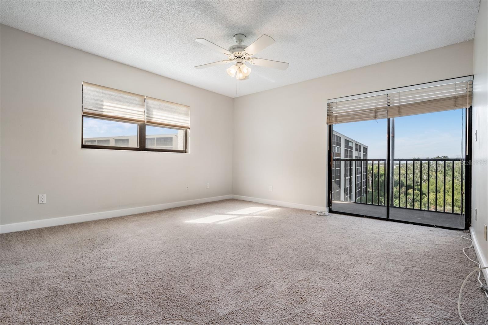 Image 19 of 50 For 3200 Cove Cay Drive 5a