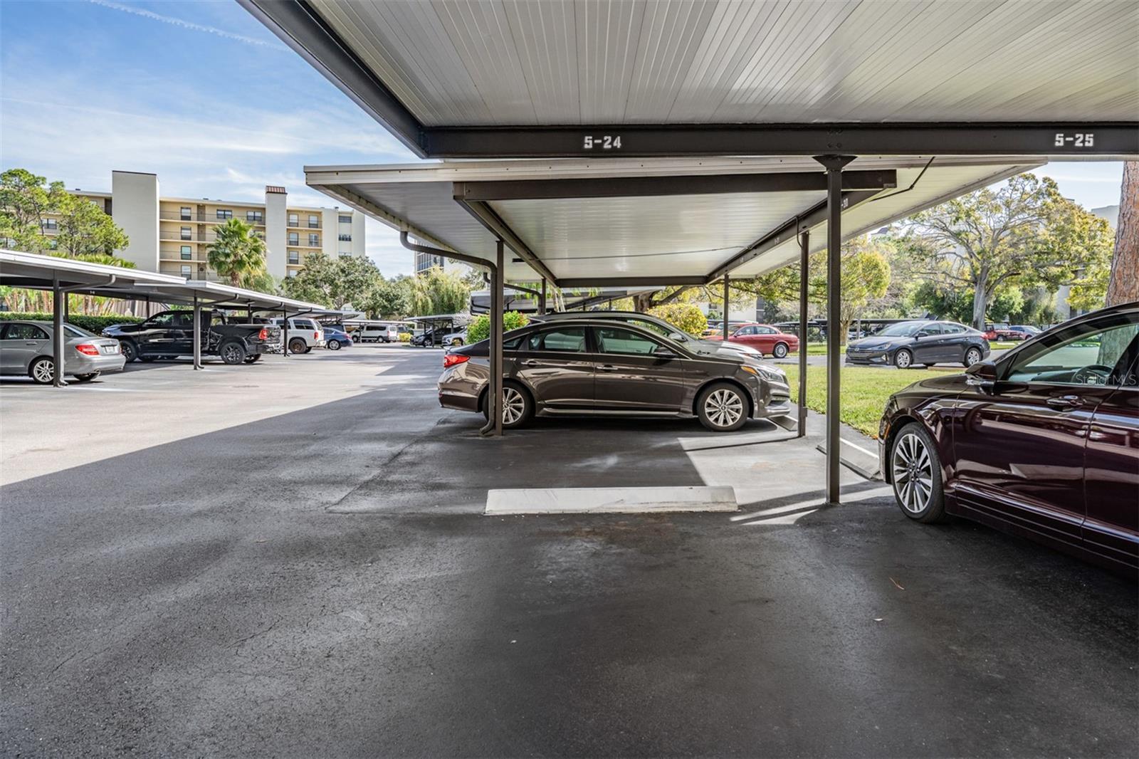 Image 32 of 50 For 3200 Cove Cay Drive 5a