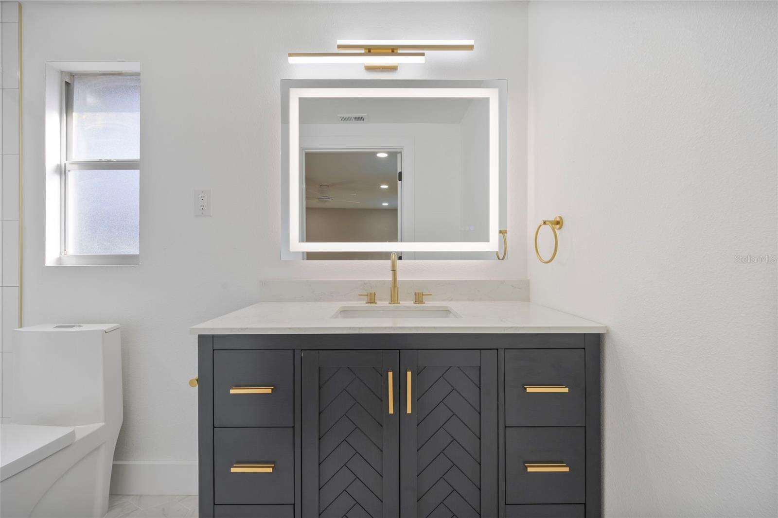 Image 29 of 63 For 13824 Cherry Brook Lane