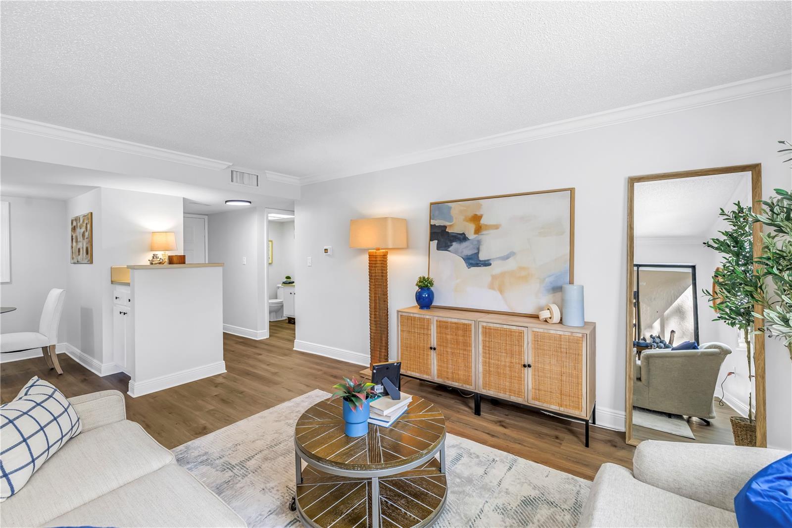 Image 17 of 37 For 2681 Sabal Springs Circle 101