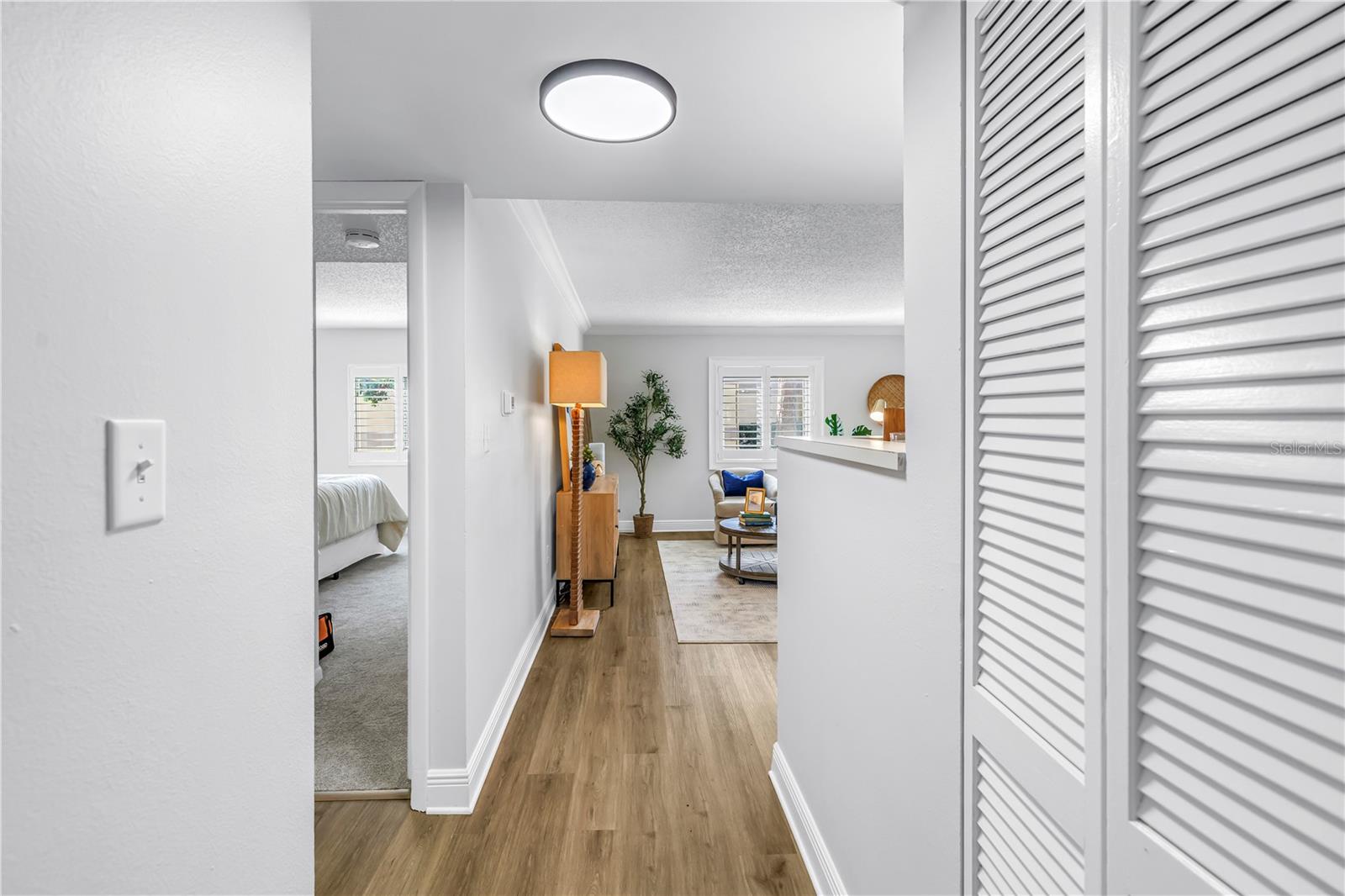 Image 8 of 37 For 2681 Sabal Springs Circle 101