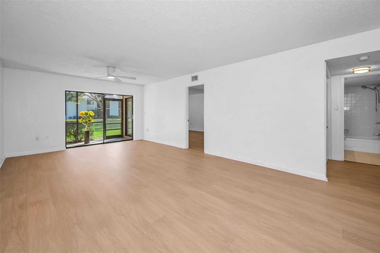 Image 14 of 86 For 107 Mary Drive 107