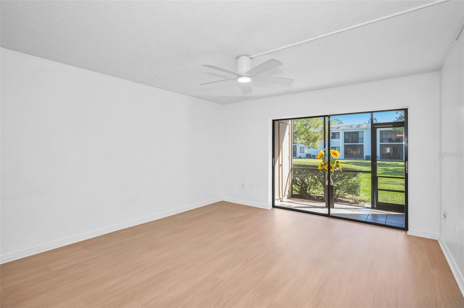 Image 8 of 86 For 107 Mary Drive 107