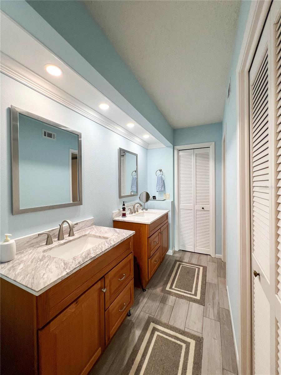 Image 27 of 56 For 14810 Rue De Bayonne  7g