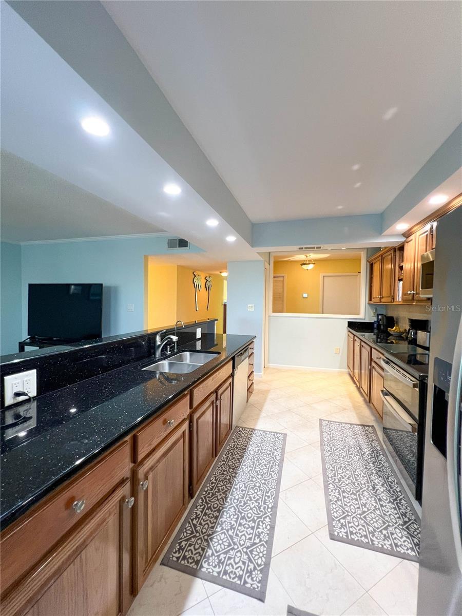 Image 9 of 56 For 14810 Rue De Bayonne  7g