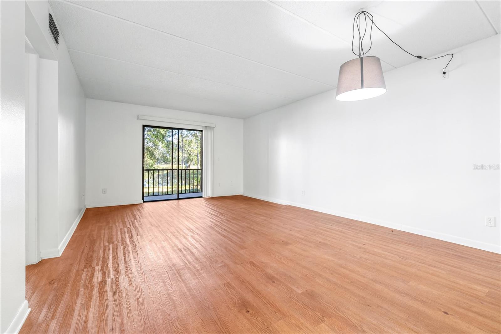 Image 16 of 60 For 1000 Tarpon Woods Boulevard 503