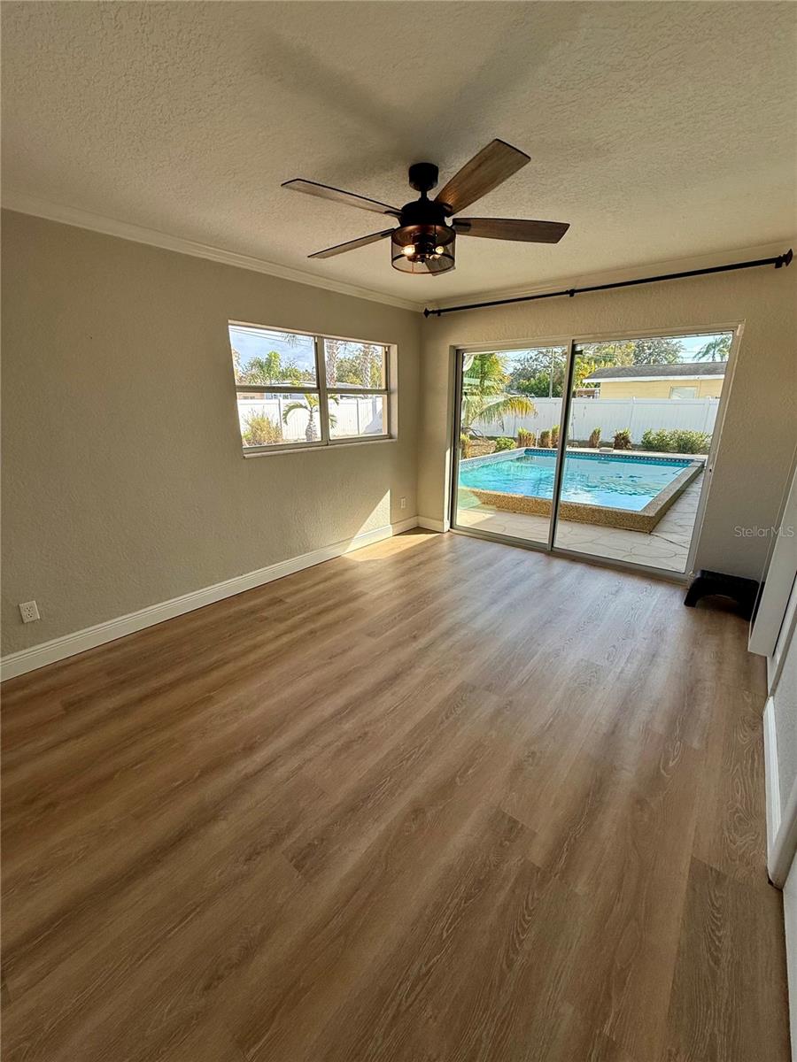 Image 8 of 13 For 6957 18th Street N