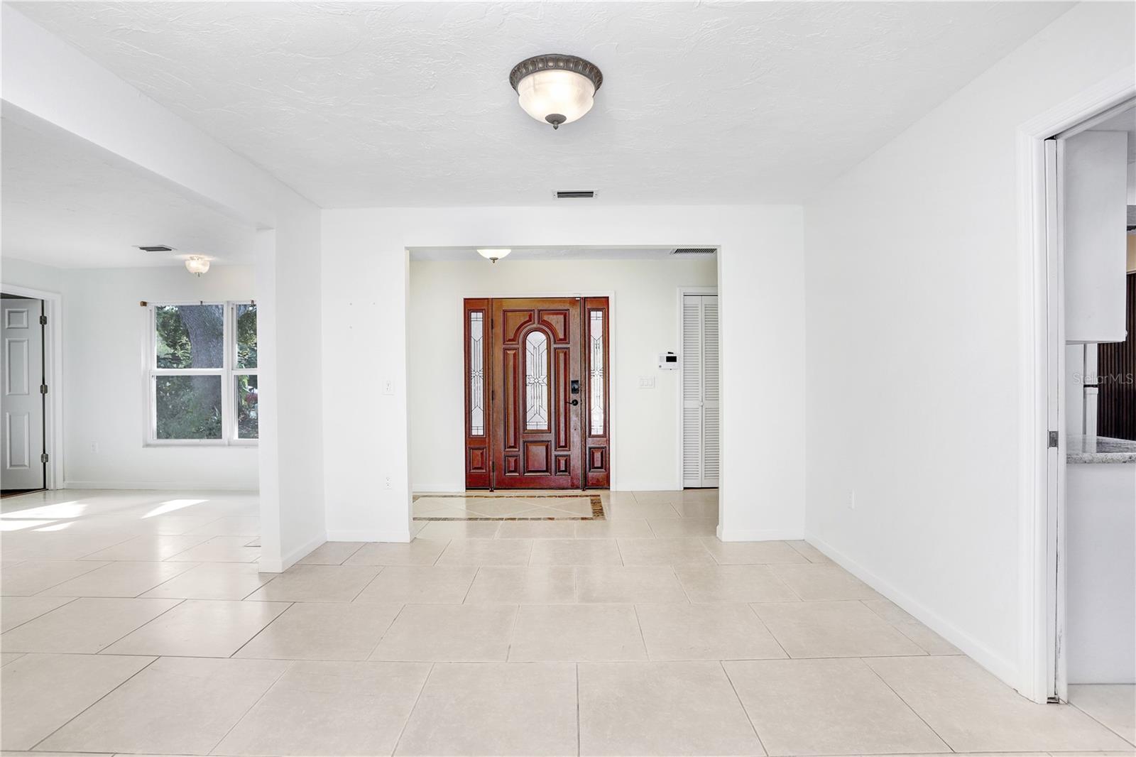 Image 11 of 46 For 813 Exmoor Street