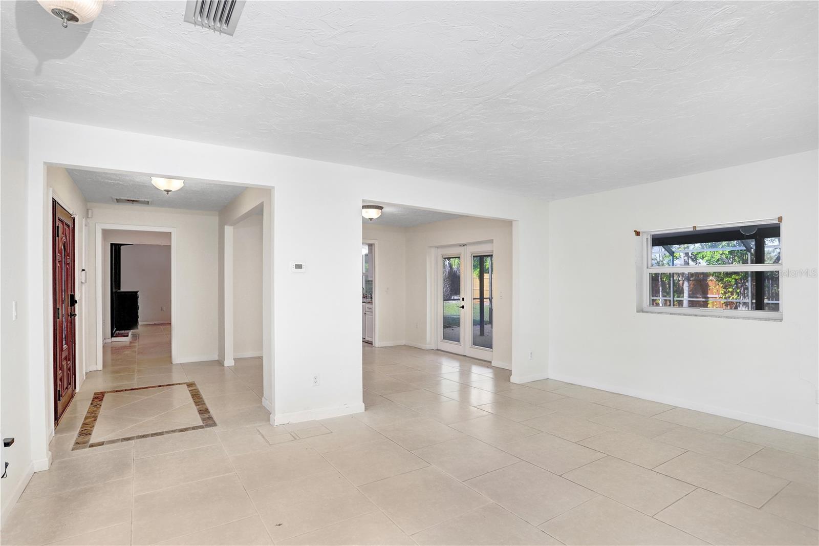 Image 15 of 46 For 813 Exmoor Street