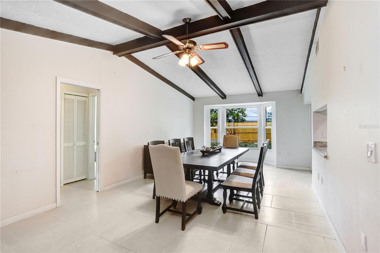 Image 19 of 46 For 813 Exmoor Street