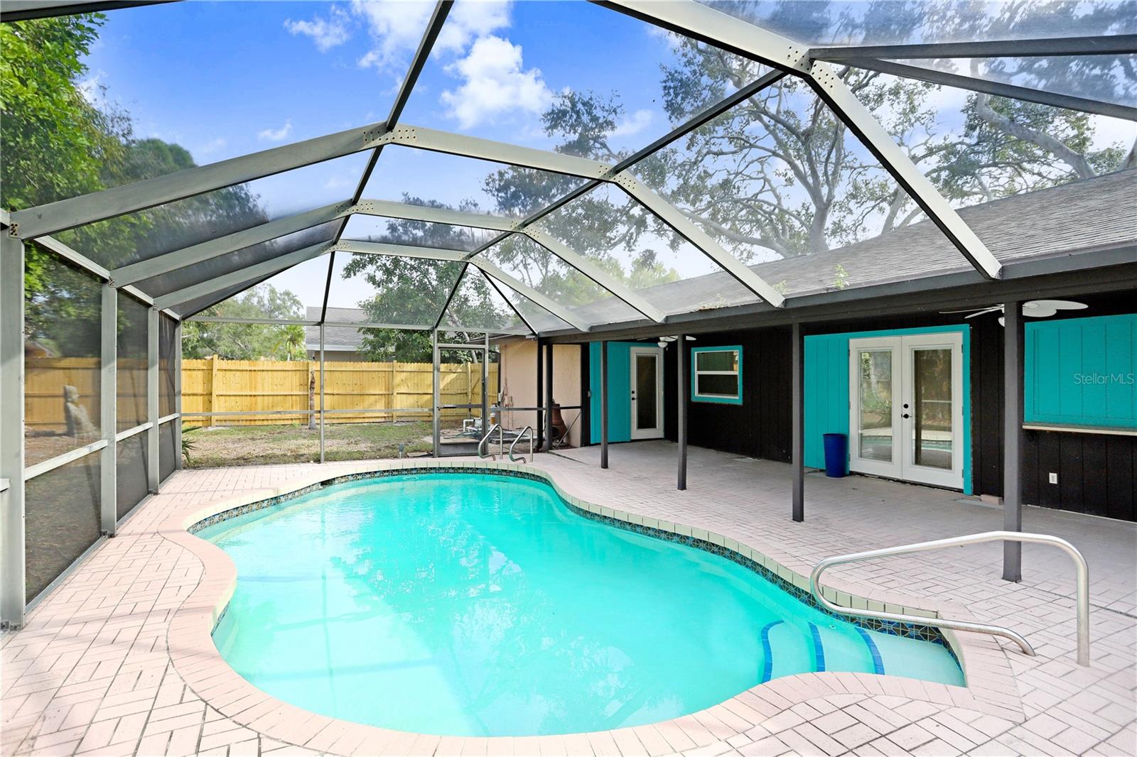 Image 35 of 46 For 813 Exmoor Street