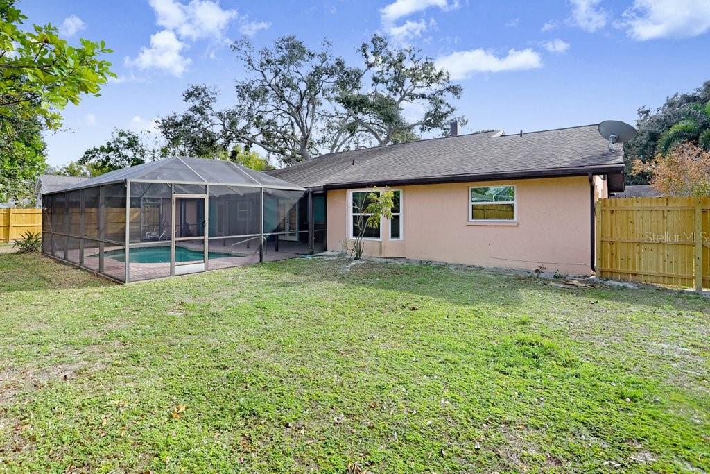 Image 39 of 46 For 813 Exmoor Street