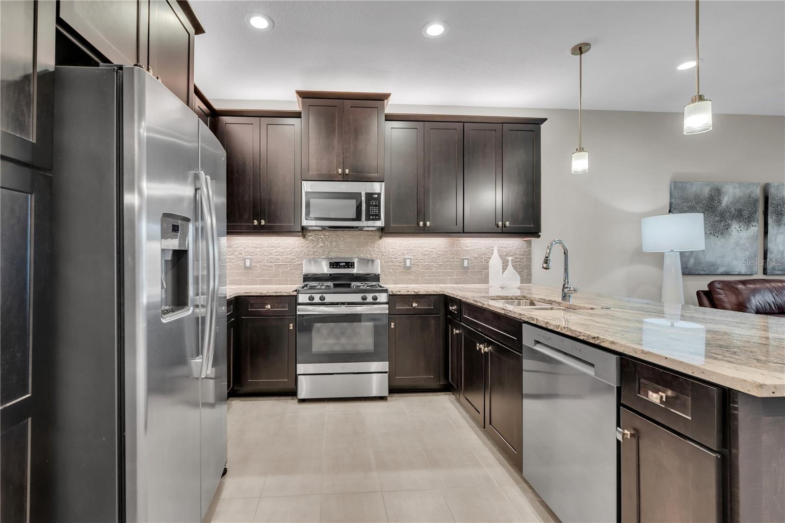 Image 10 of 47 For 4905 Avila Lakes Drive