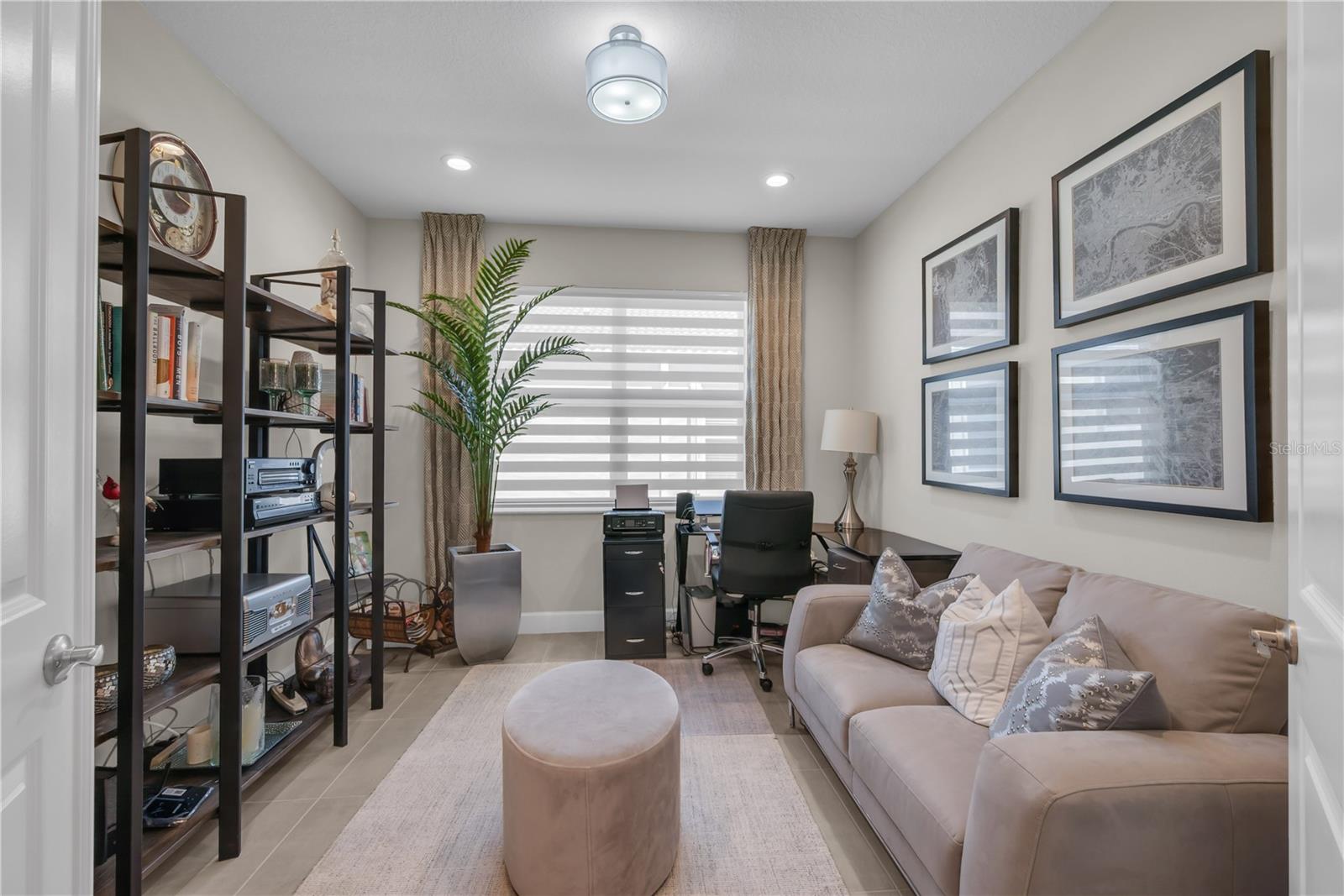 Image 14 of 47 For 4905 Avila Lakes Drive