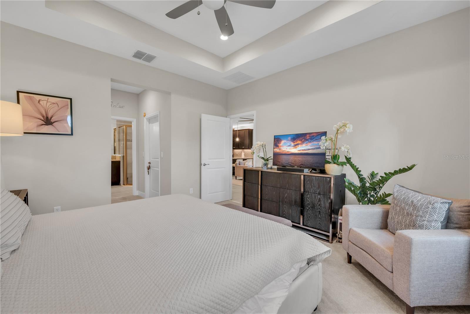 Image 19 of 47 For 4905 Avila Lakes Drive