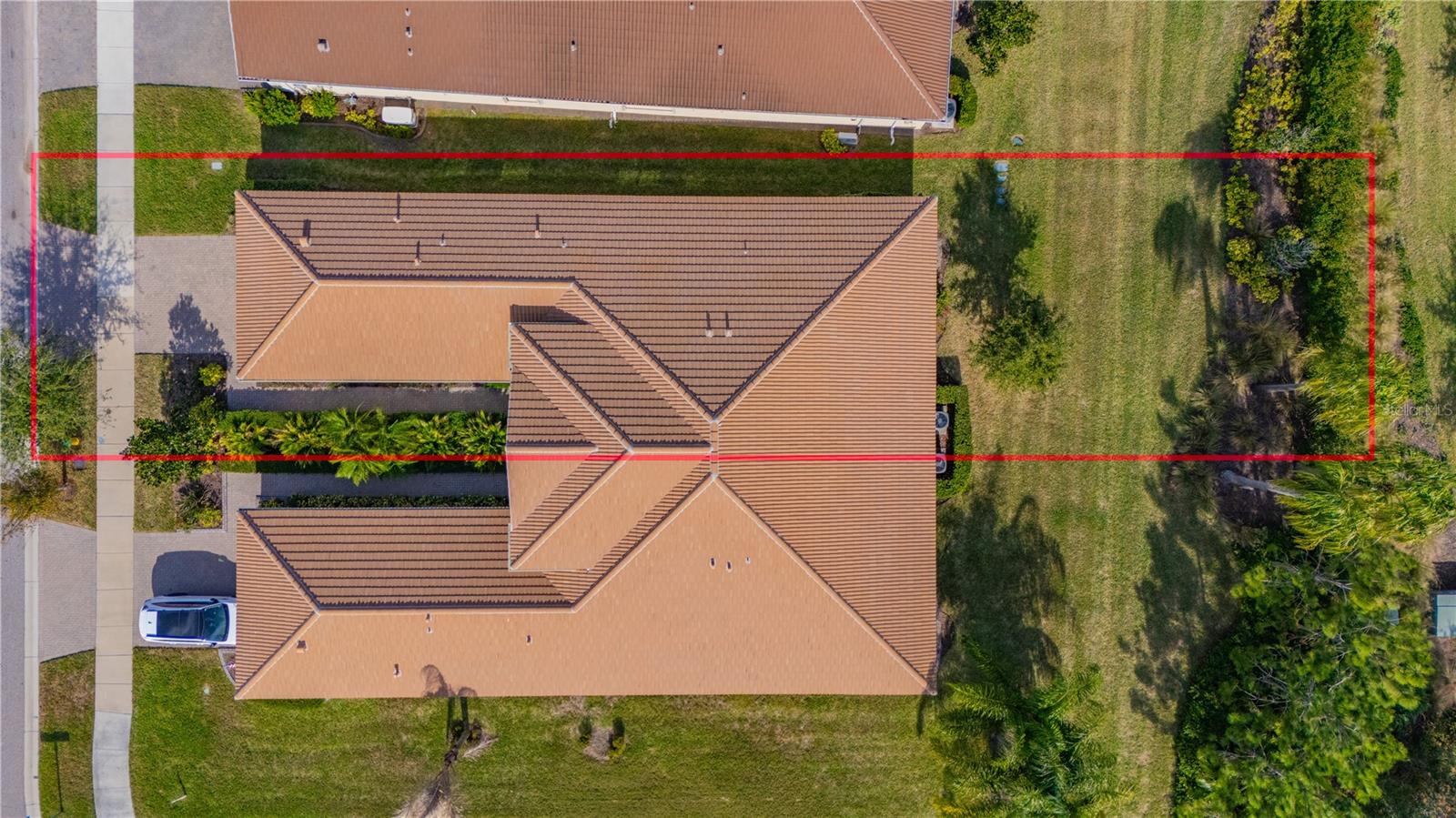 Image 28 of 47 For 4905 Avila Lakes Drive