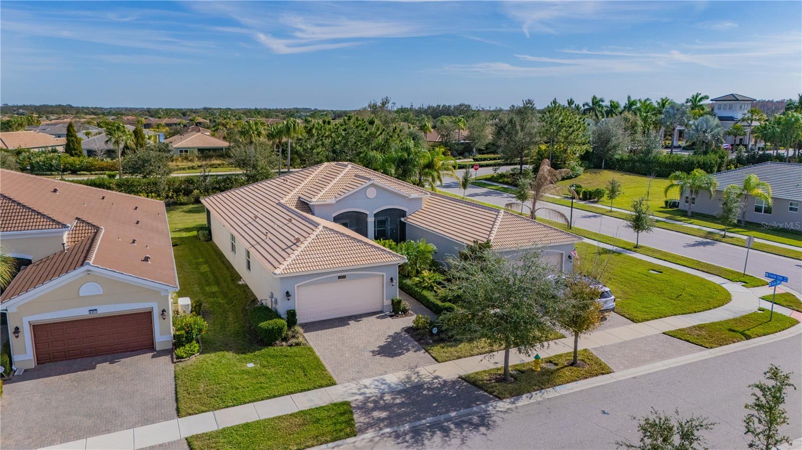 Image 33 of 47 For 4905 Avila Lakes Drive