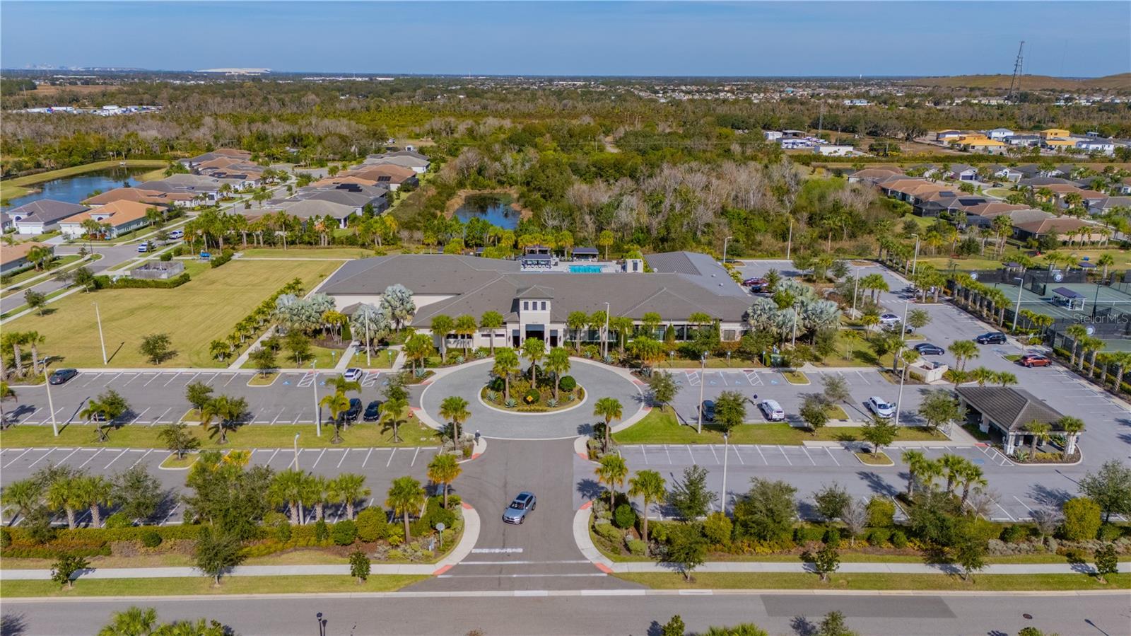 Image 43 of 47 For 4905 Avila Lakes Drive