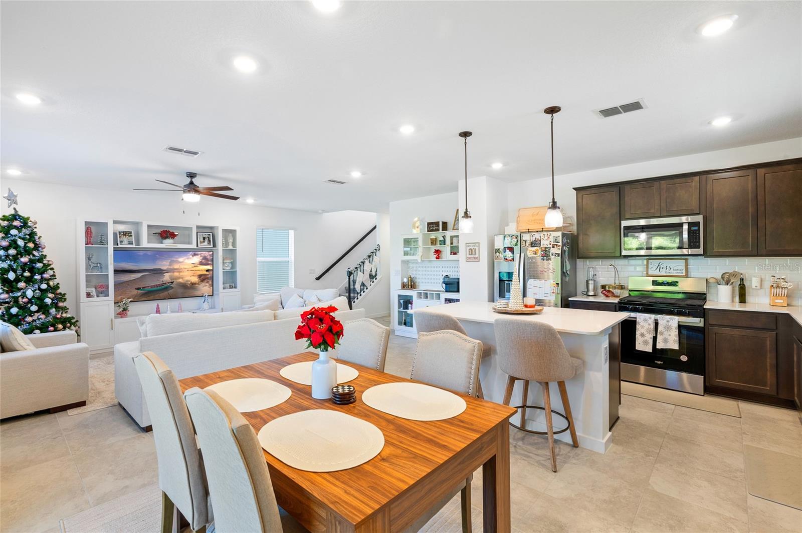 Image 9 of 49 For 6214 Golden Beach Drive