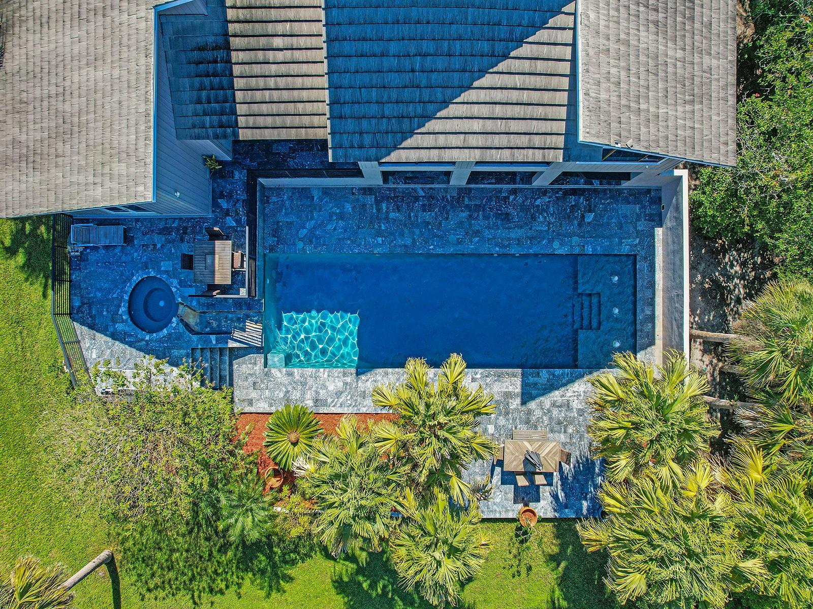 Image 10 of 78 For 1609 Hampton Court