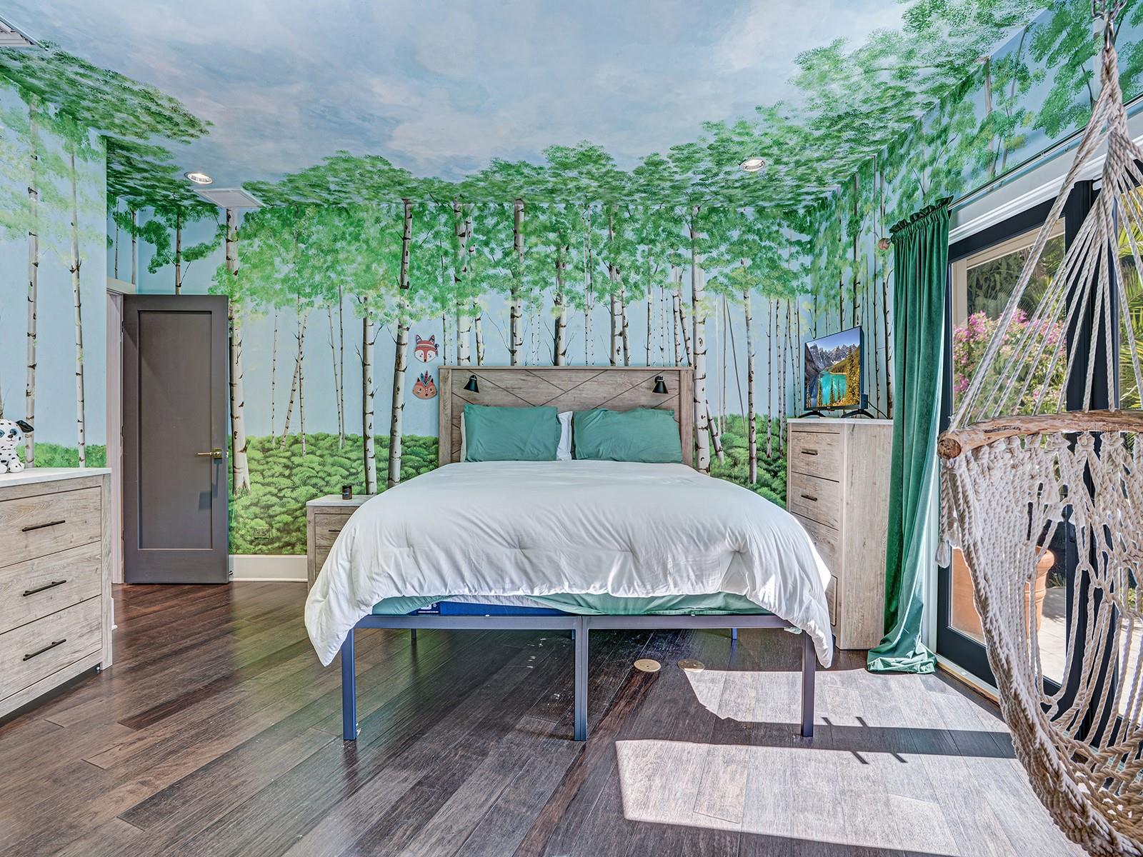 Image 19 of 78 For 1609 Hampton Court