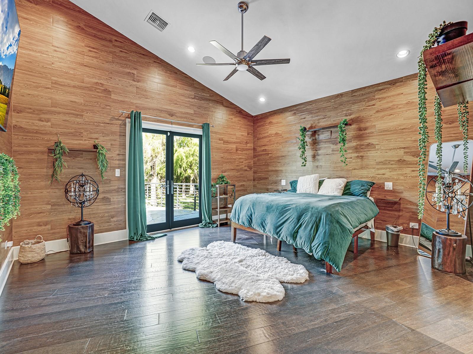 Image 23 of 78 For 1609 Hampton Court