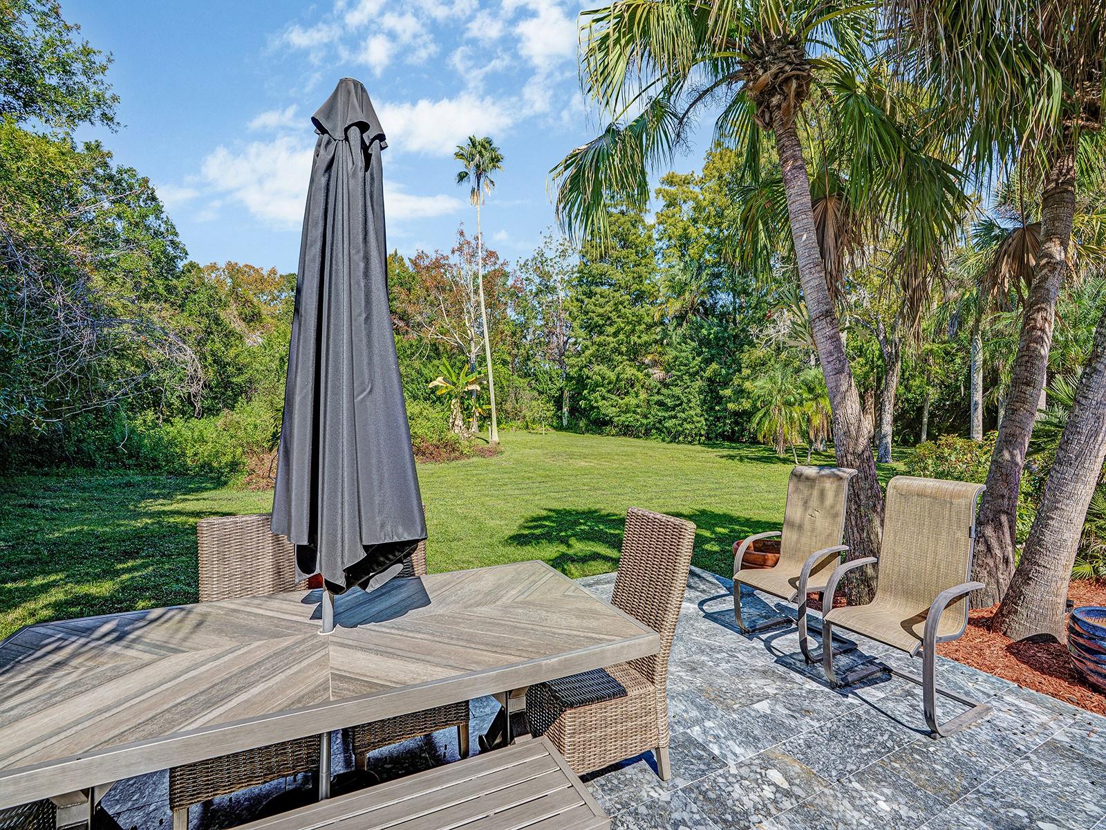 Image 49 of 78 For 1609 Hampton Court