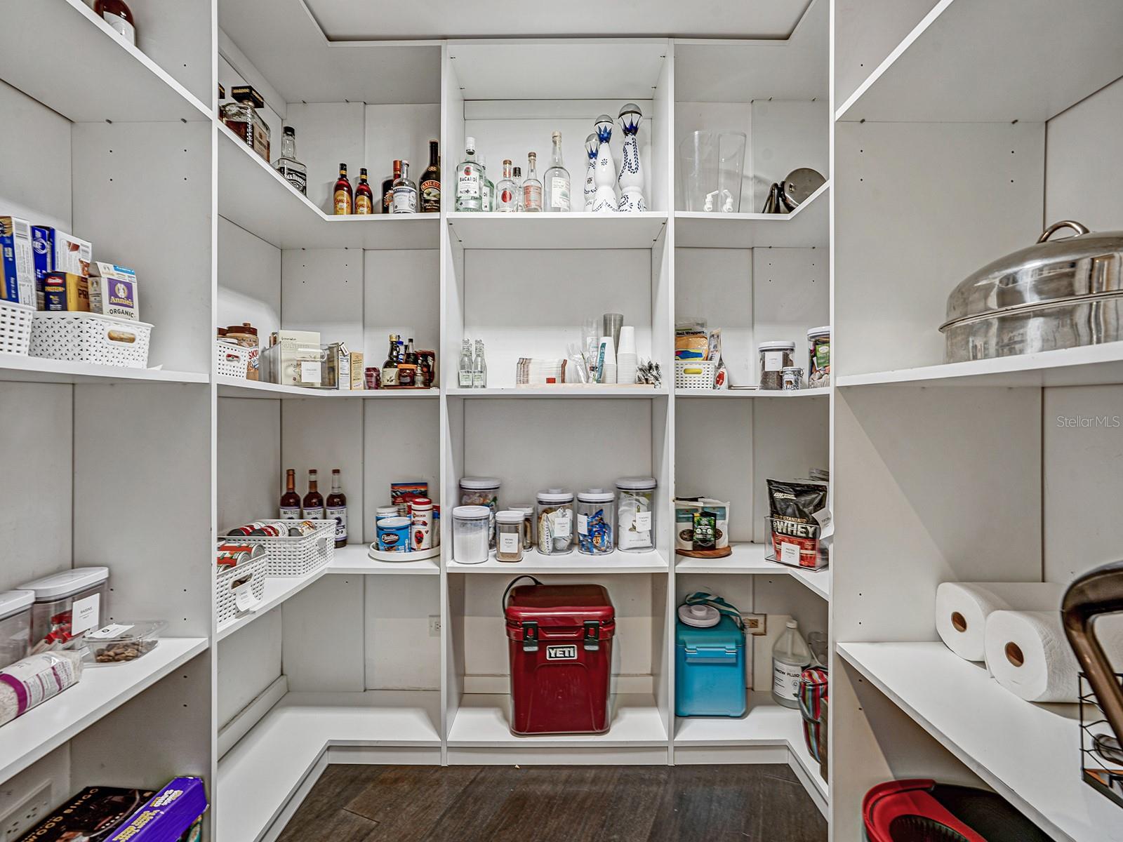 Image 67 of 78 For 1609 Hampton Court