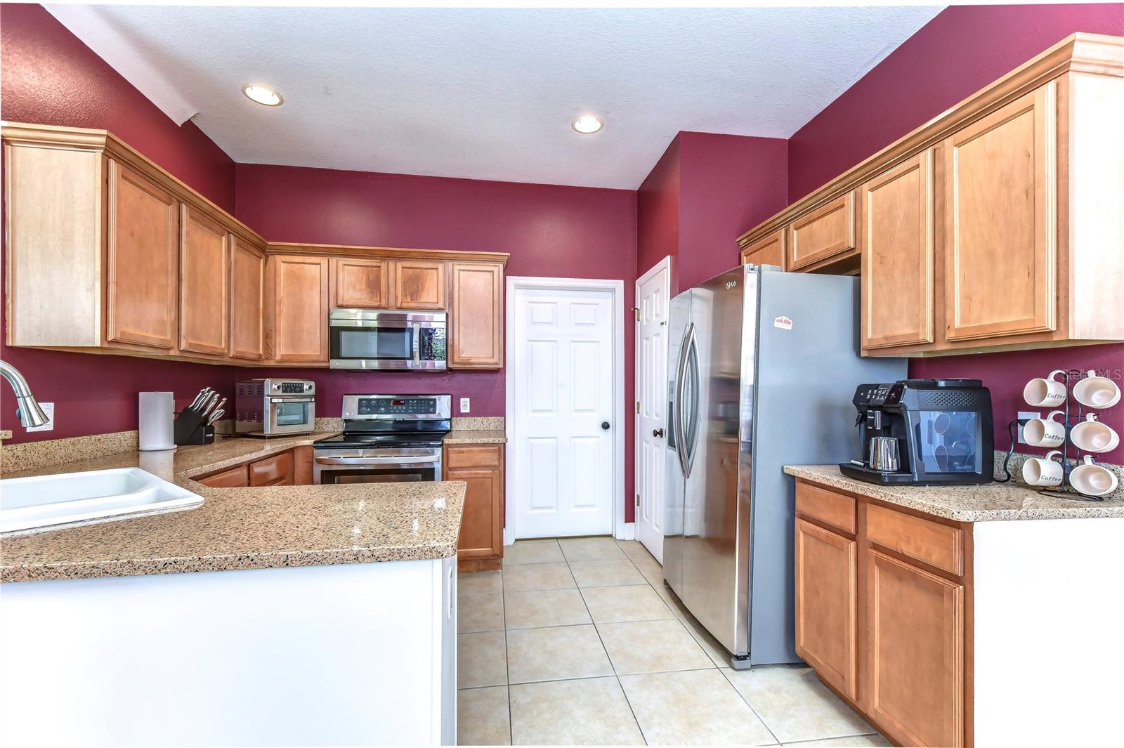 Image 10 of 38 For 3292 Covered Bridge Drive E