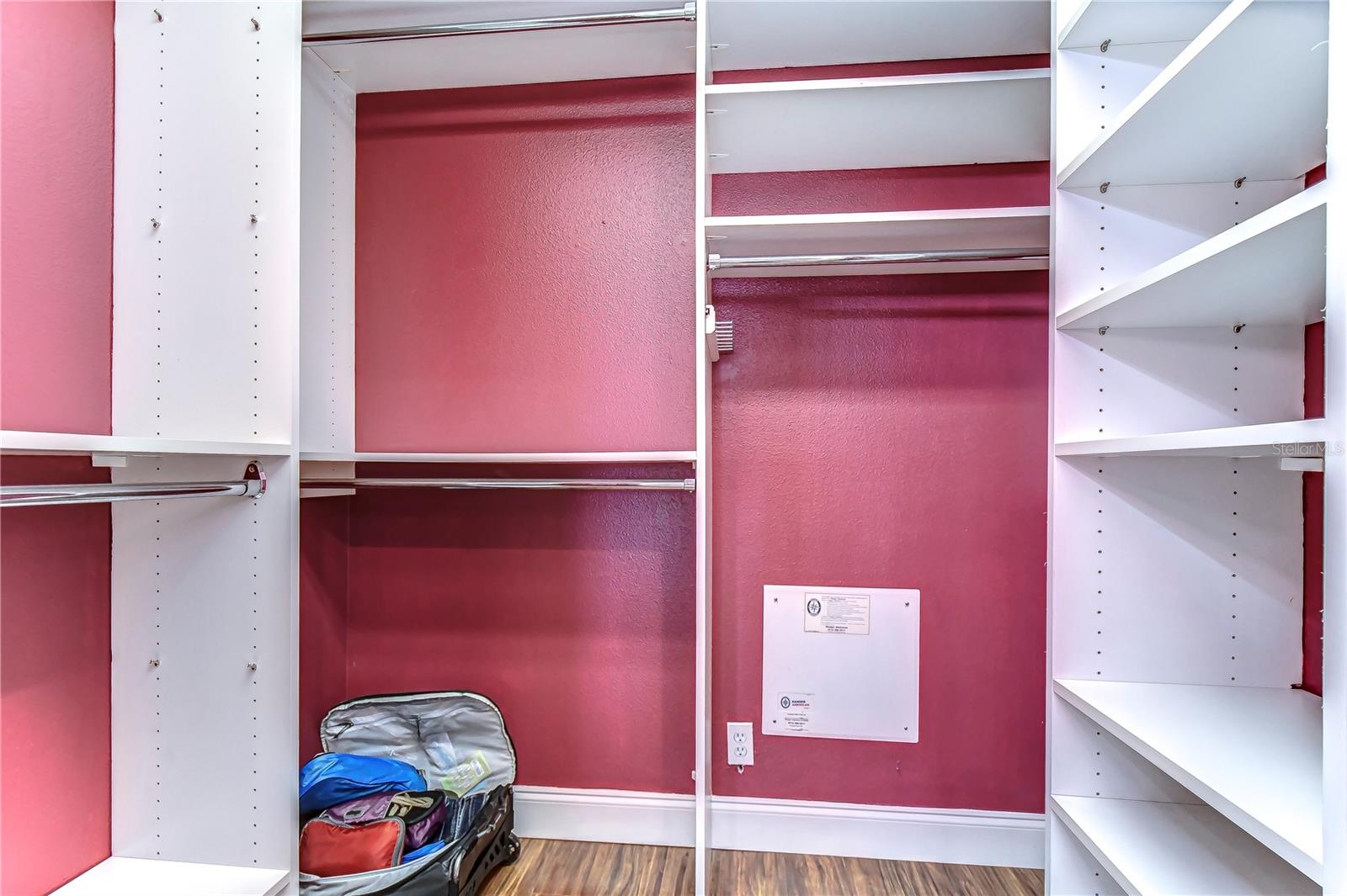 Image 24 of 38 For 3292 Covered Bridge Drive E