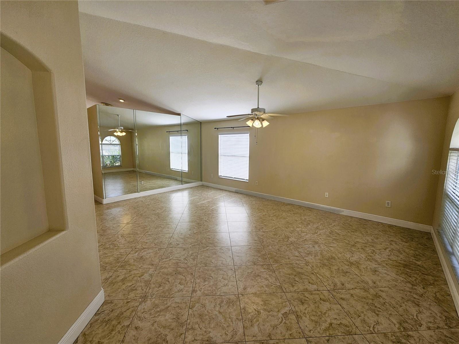 Image 5 of 32 For 19317 Seacove Drive