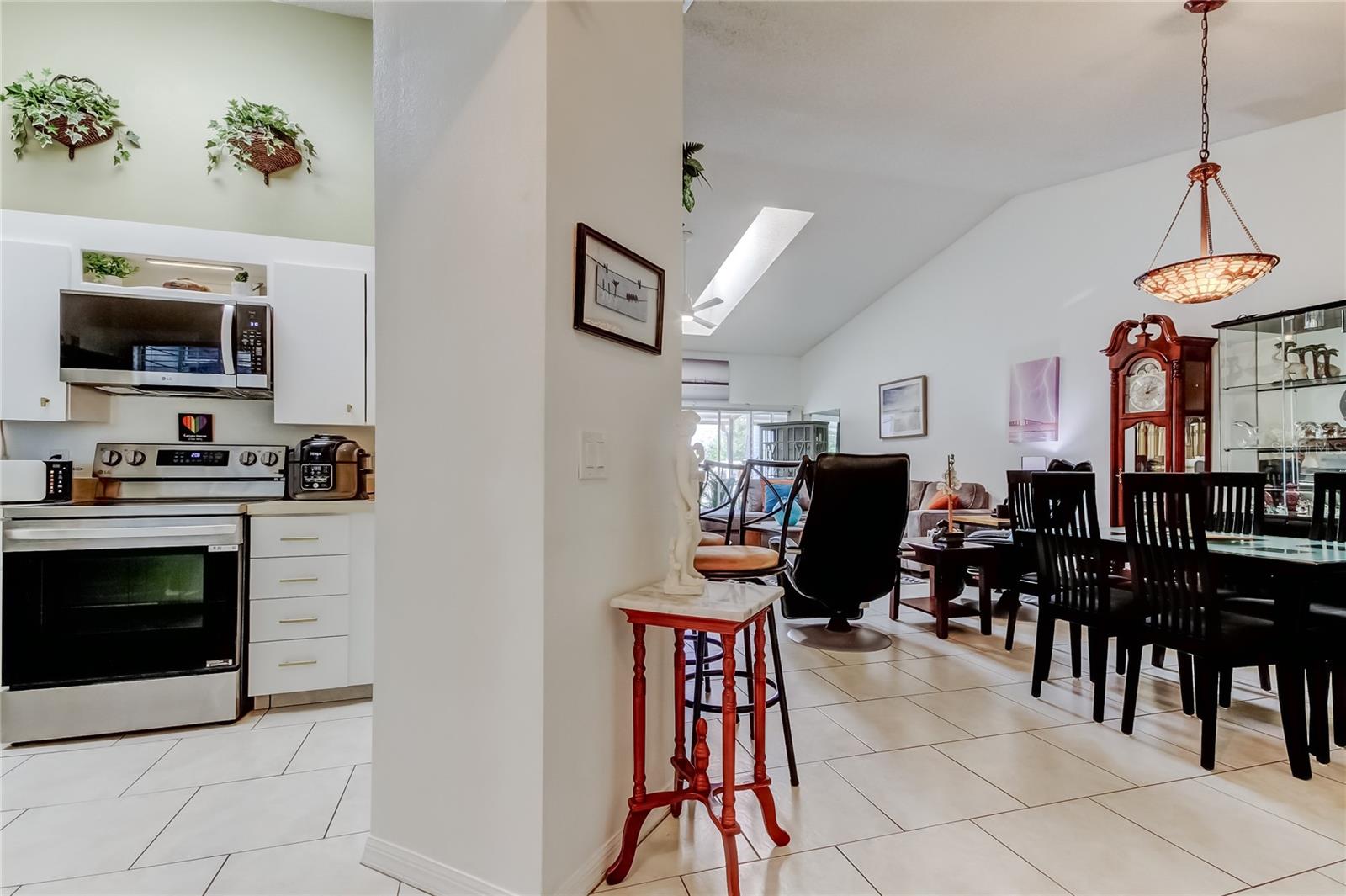 Image 16 of 59 For 39650 Us Highway 19 N 1112