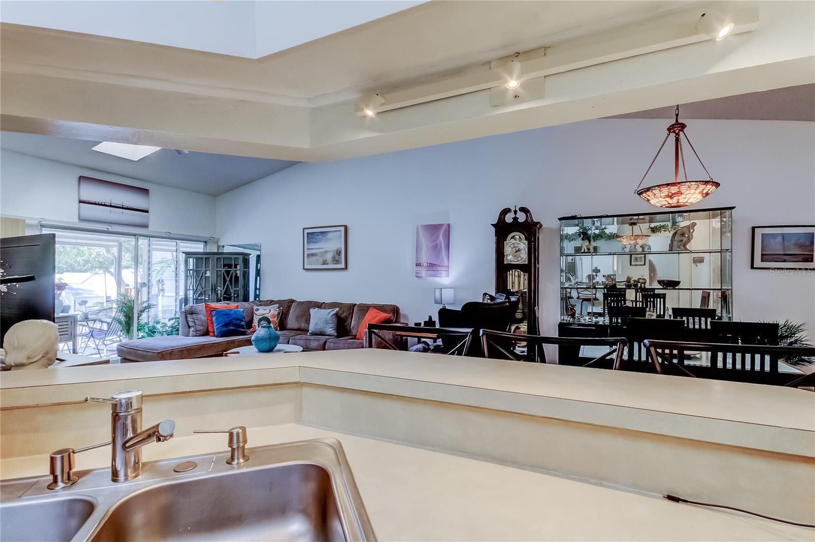 Image 20 of 59 For 39650 Us Highway 19 N 1112