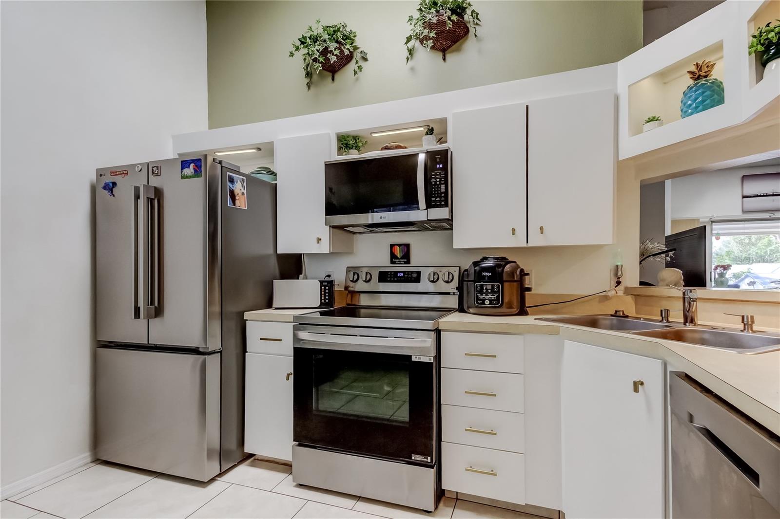 Image 22 of 59 For 39650 Us Highway 19 N 1112