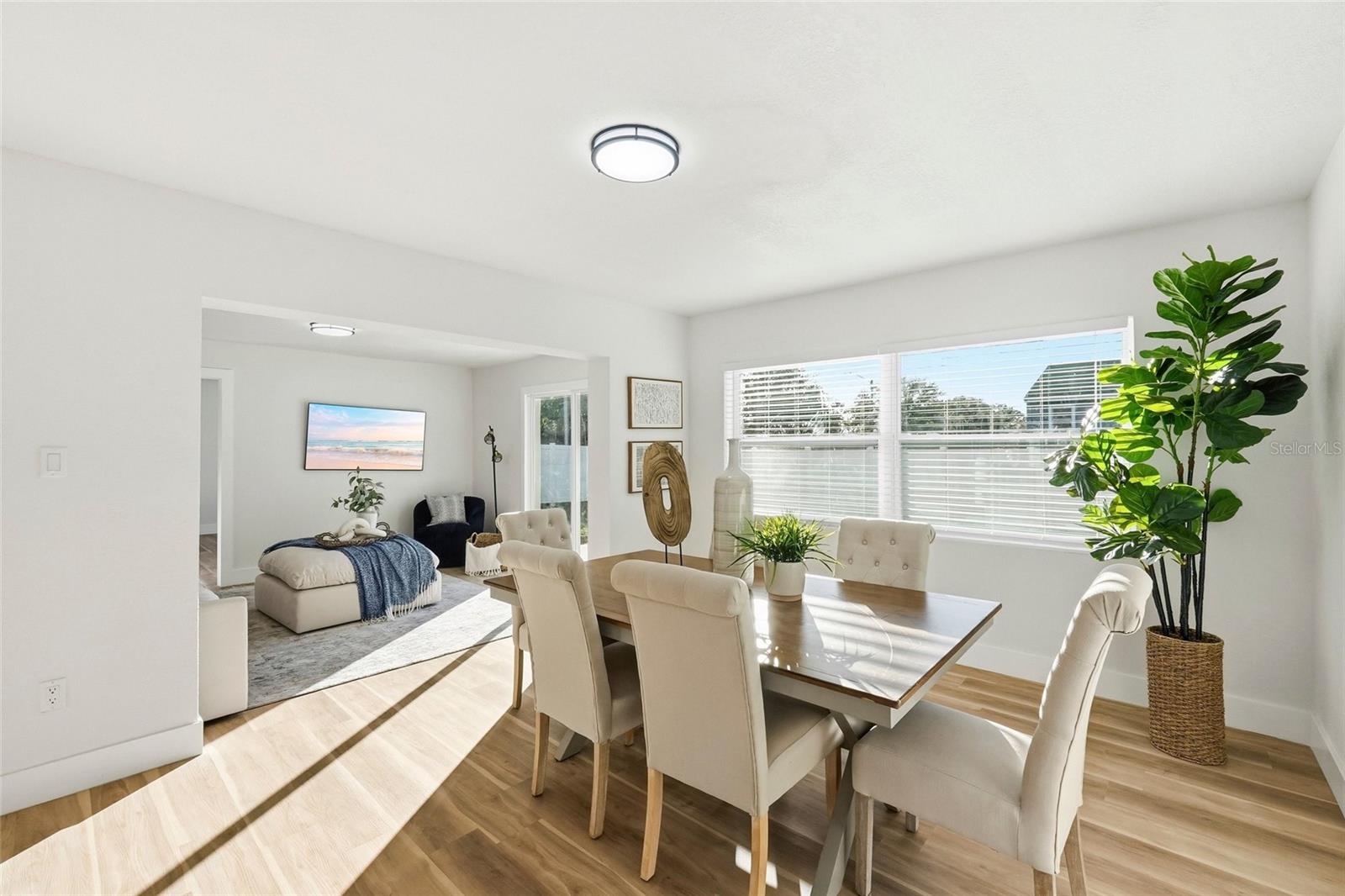 Image 11 of 31 For 1736 Sharondale Drive