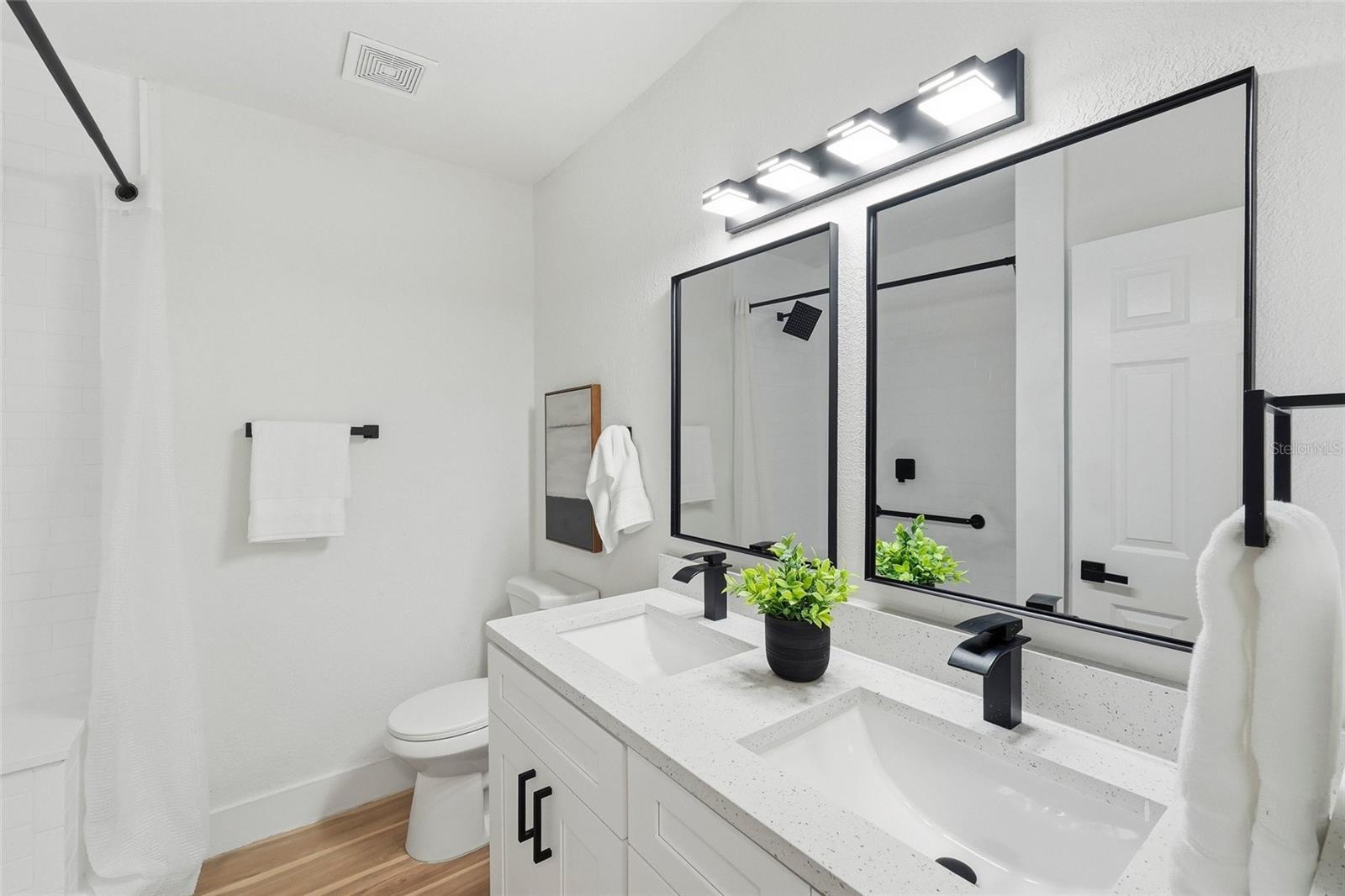 Image 20 of 31 For 1736 Sharondale Drive