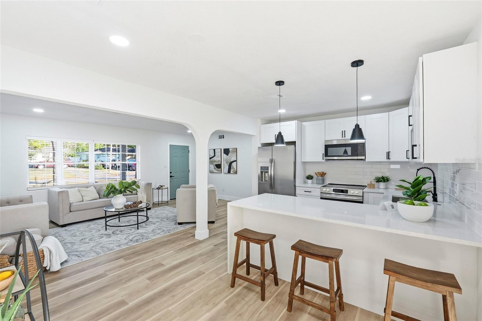 Image 6 of 31 For 1736 Sharondale Drive