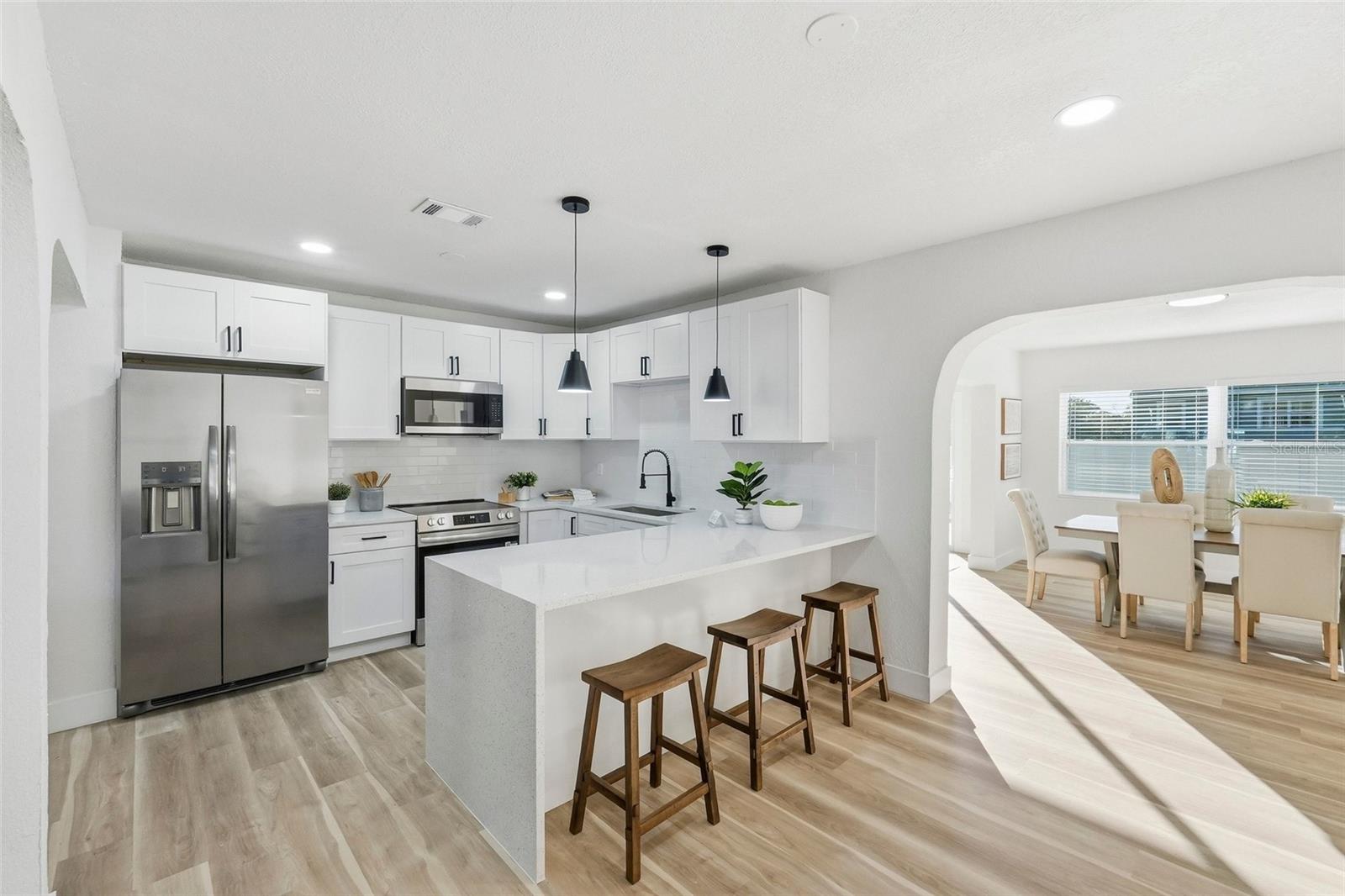 Image 7 of 31 For 1736 Sharondale Drive