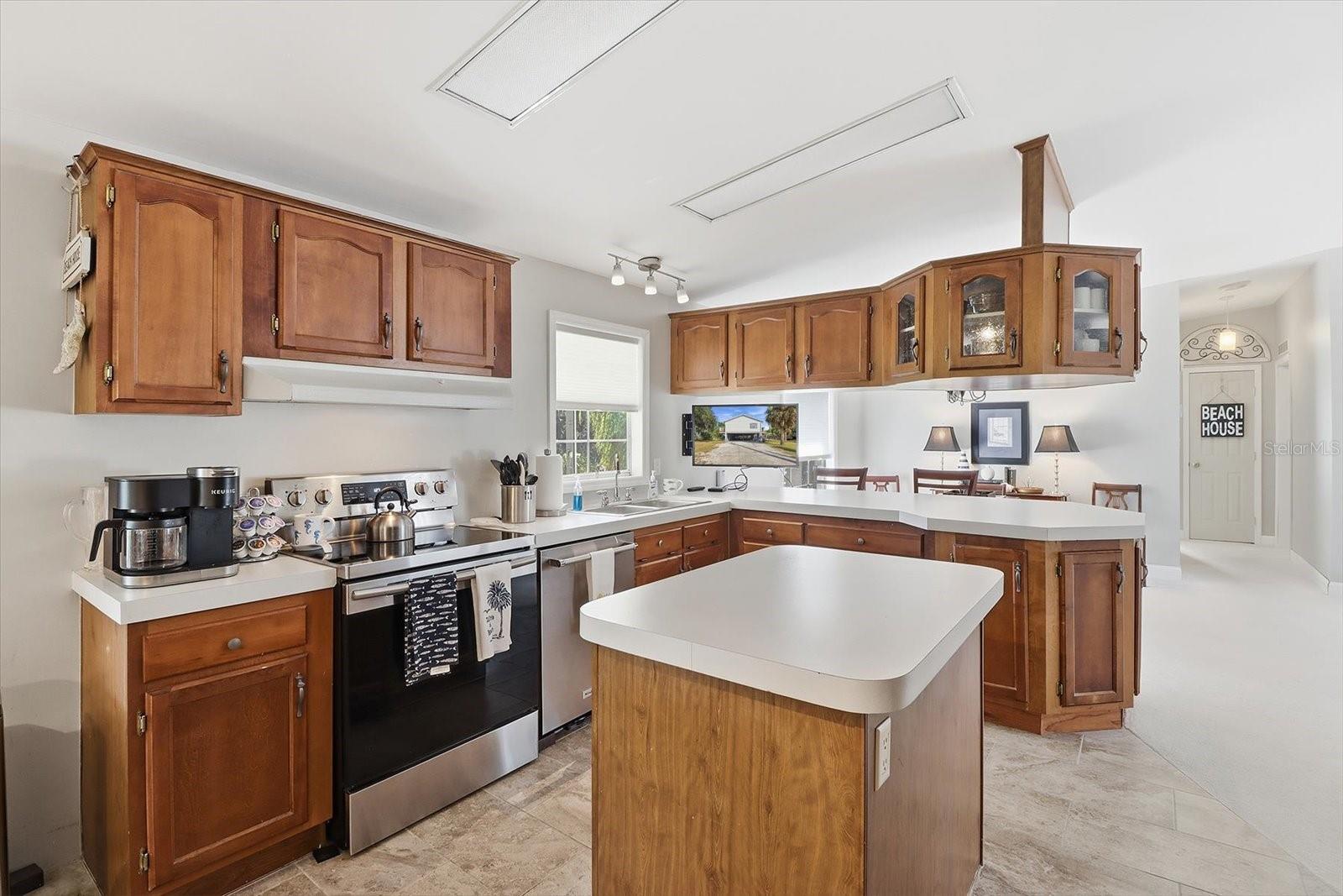 Image 17 of 57 For 14371 Ebbtide Court