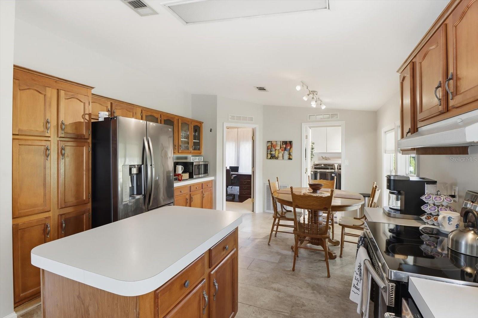 Image 18 of 57 For 14371 Ebbtide Court