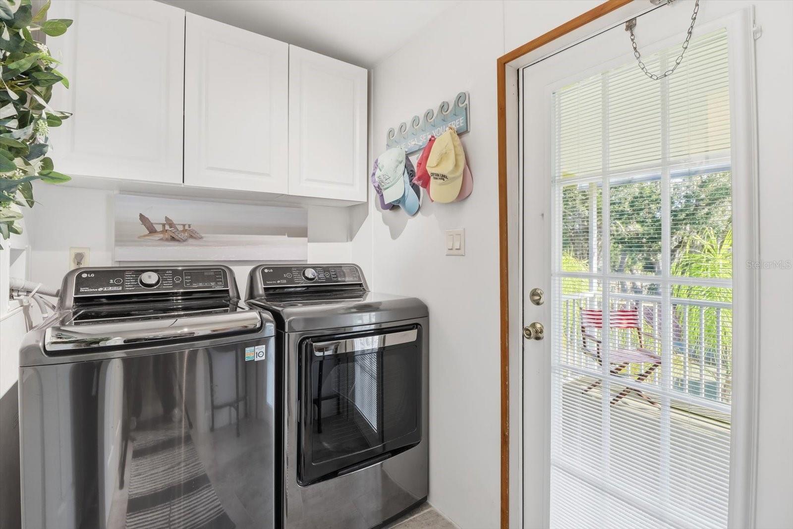 Image 33 of 57 For 14371 Ebbtide Court