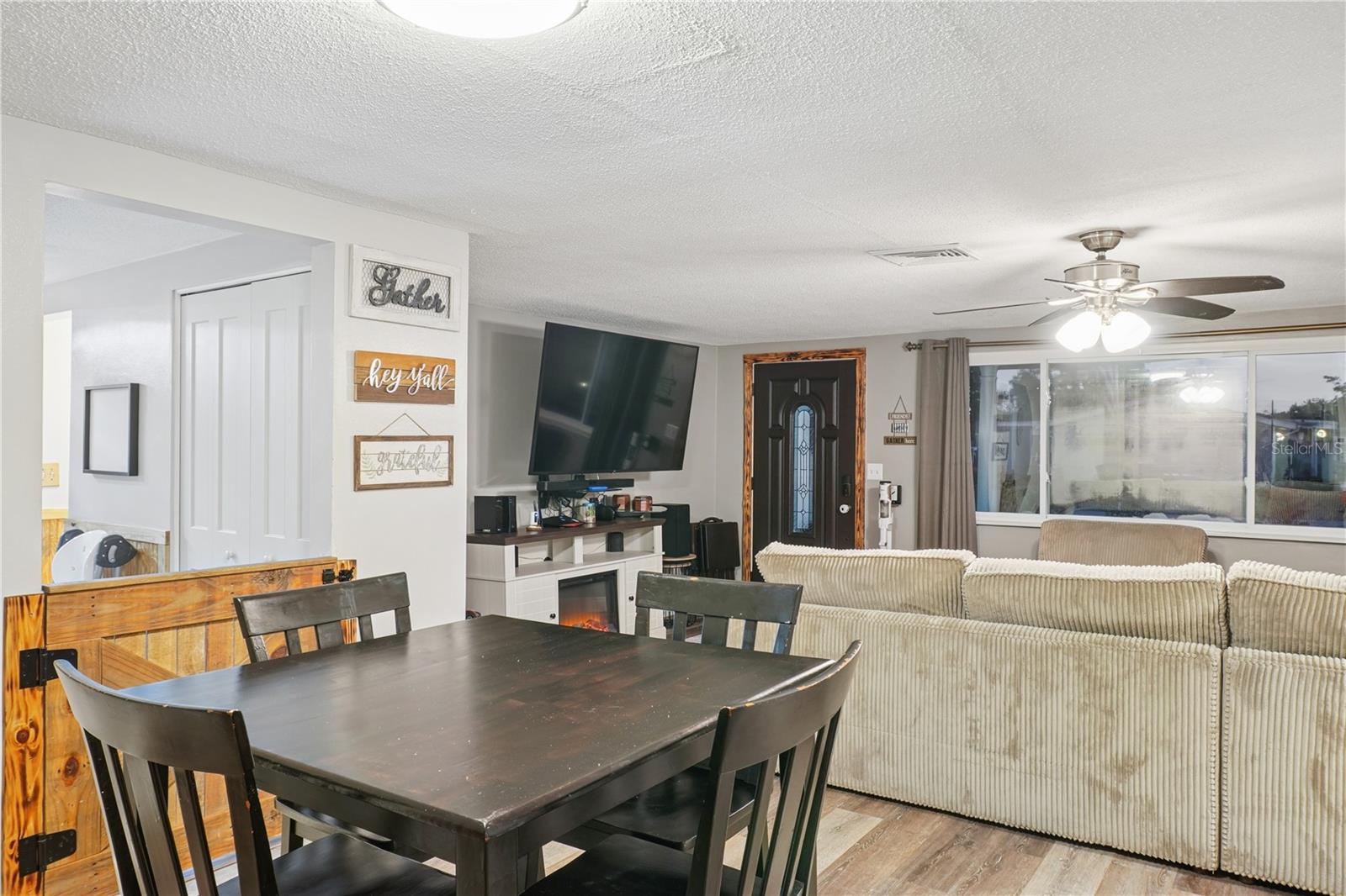 Image 18 of 41 For 7615 Cumber Drive