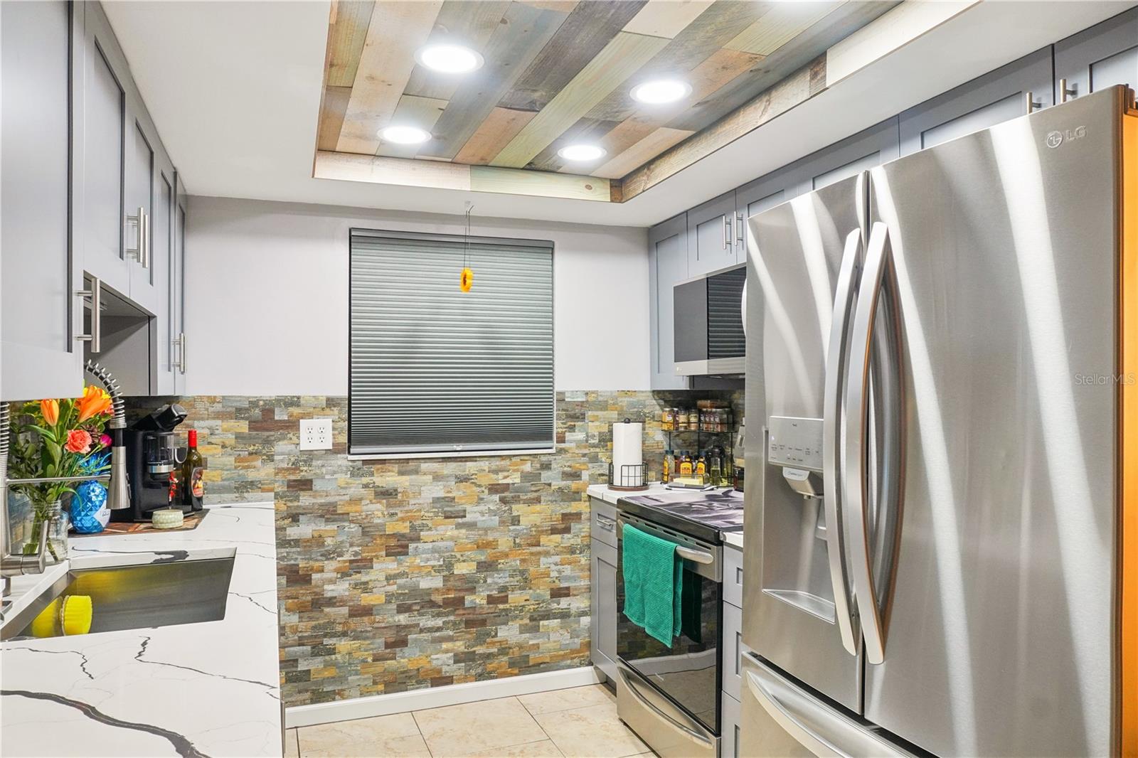 Image 27 of 41 For 7615 Cumber Drive